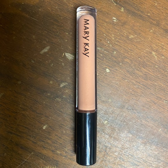 Mary Kay Unlimited Lip Gloss - Picture 2 of 2